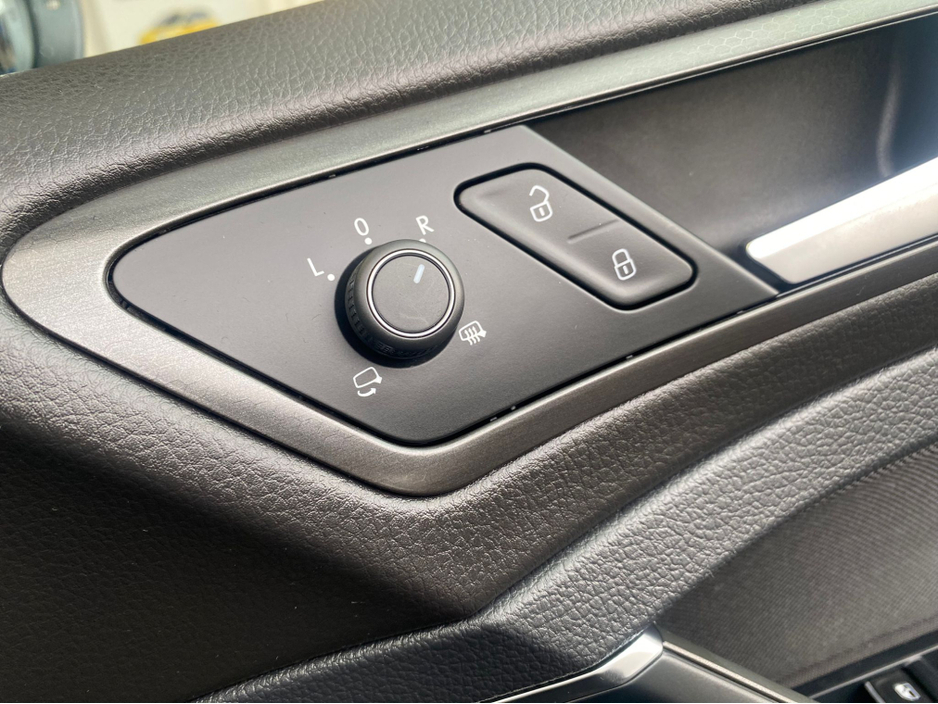 2018 Volkswagen Golf - image 18