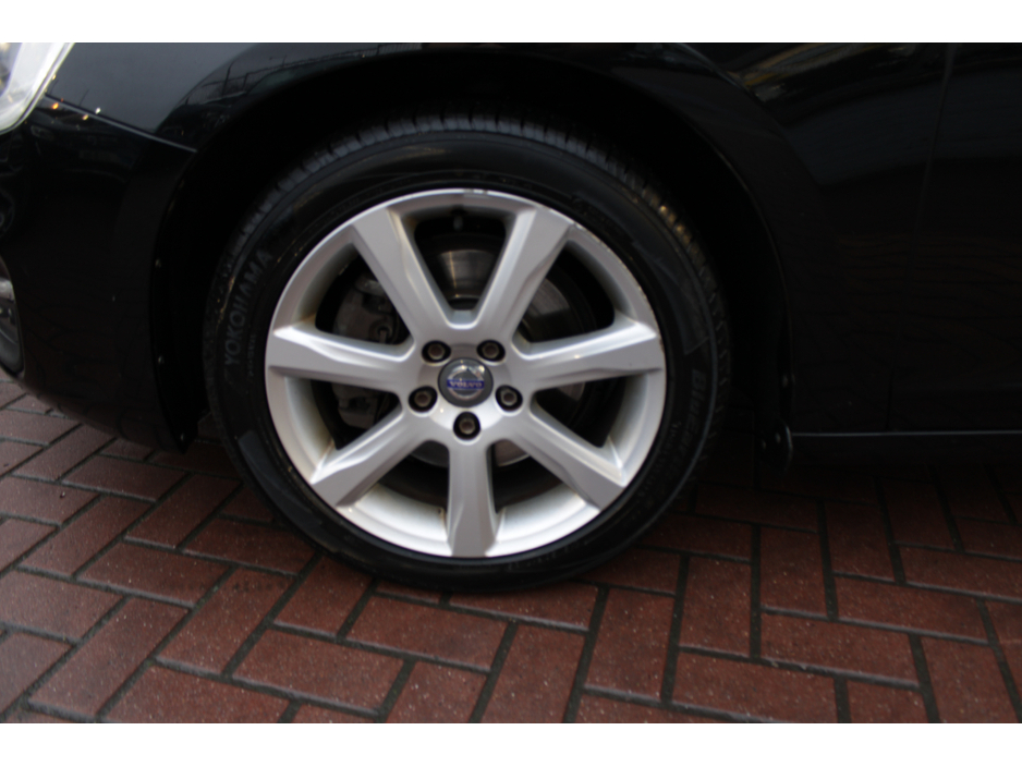 2016 Volvo V60 2.0D4 SE LUXURY EDITION  5DR ESTATE AUTOMATIC // HUGE SPEC // 122,000KM'S /IMMACUALTE CONDITION // BUY WITH CONFIDENCE AA AND SIMI APPROVED DEALER 2025 // FINANCE ARRANGED // ALL TRADE INS WELCOME // €15,950