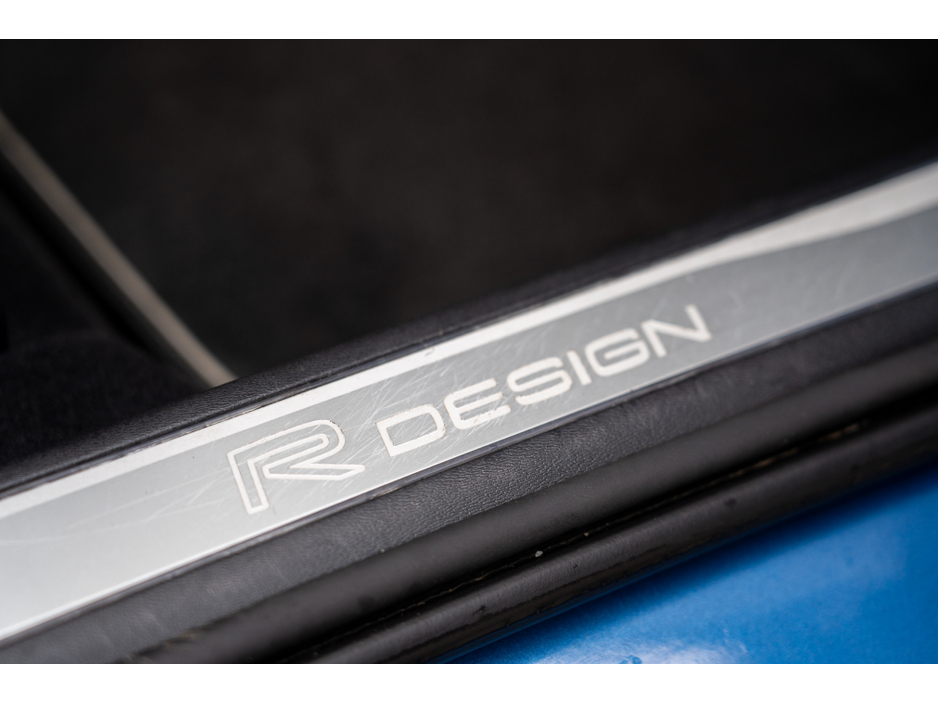 2018 Volvo S90 - image 8