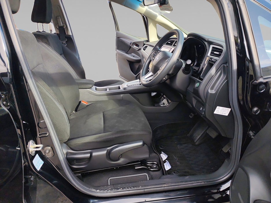 2018 Honda Shuttle - image 14