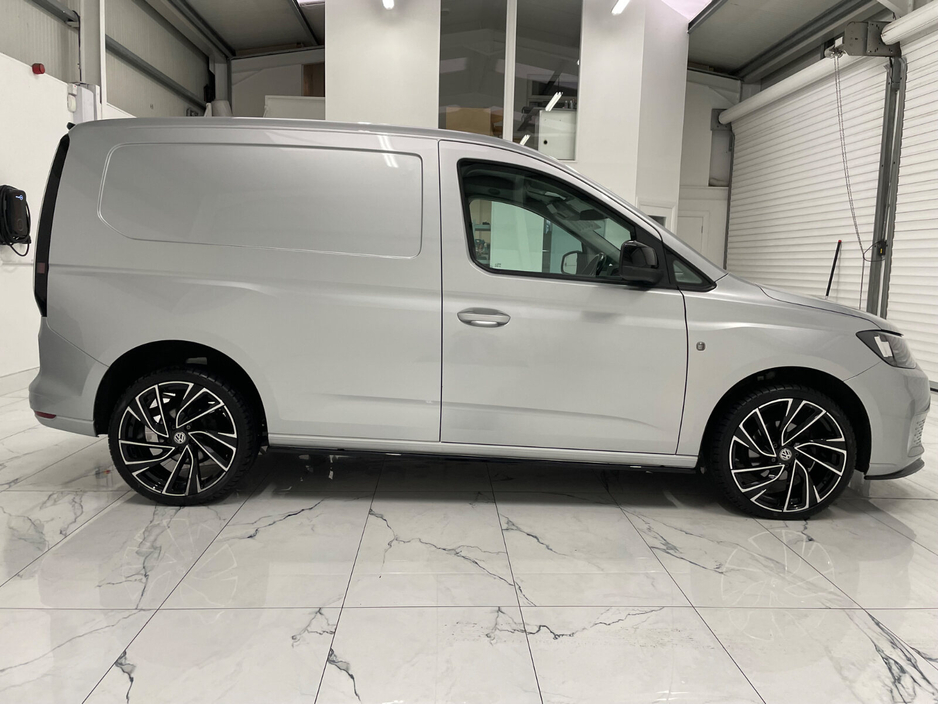 2023 Volkswagen Caddy  €19,995