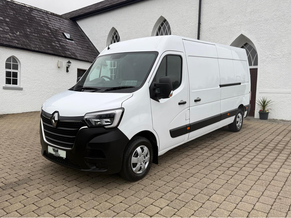 2022 Renault Master 135  BUSINESS NO VAT €22,750