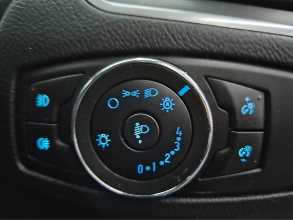 2017 Ford S-Max - image 9