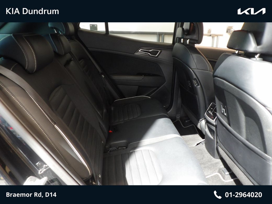 2022 Kia Sportage - image 8