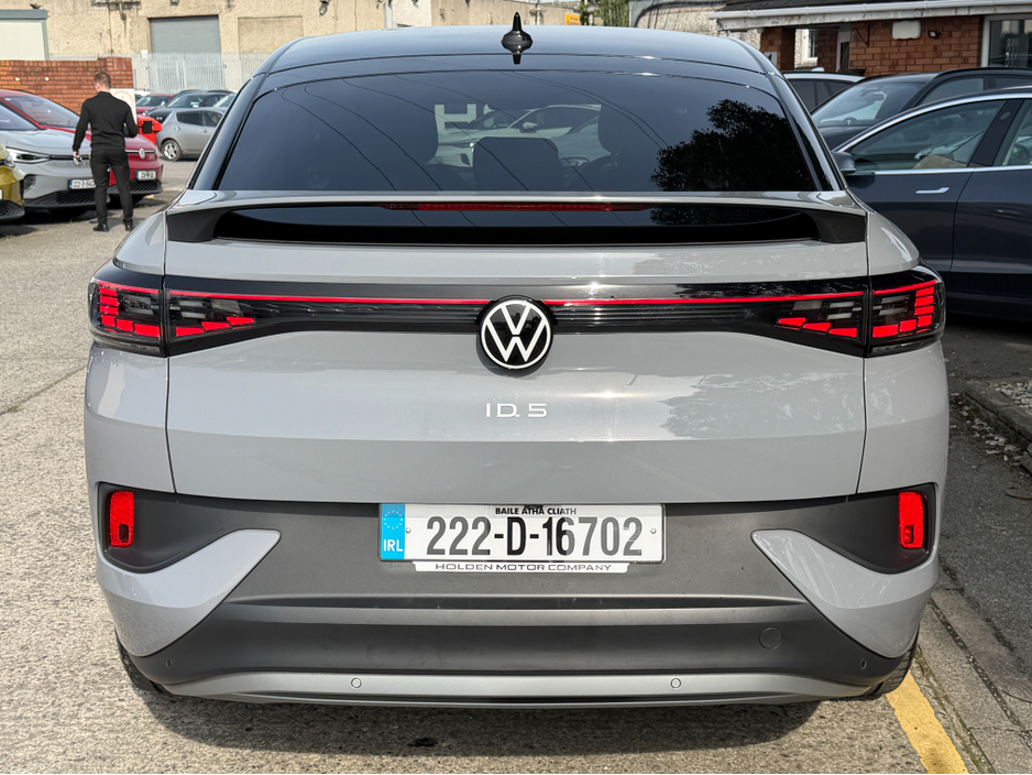 2022 Volkswagen ID.5 - image 10