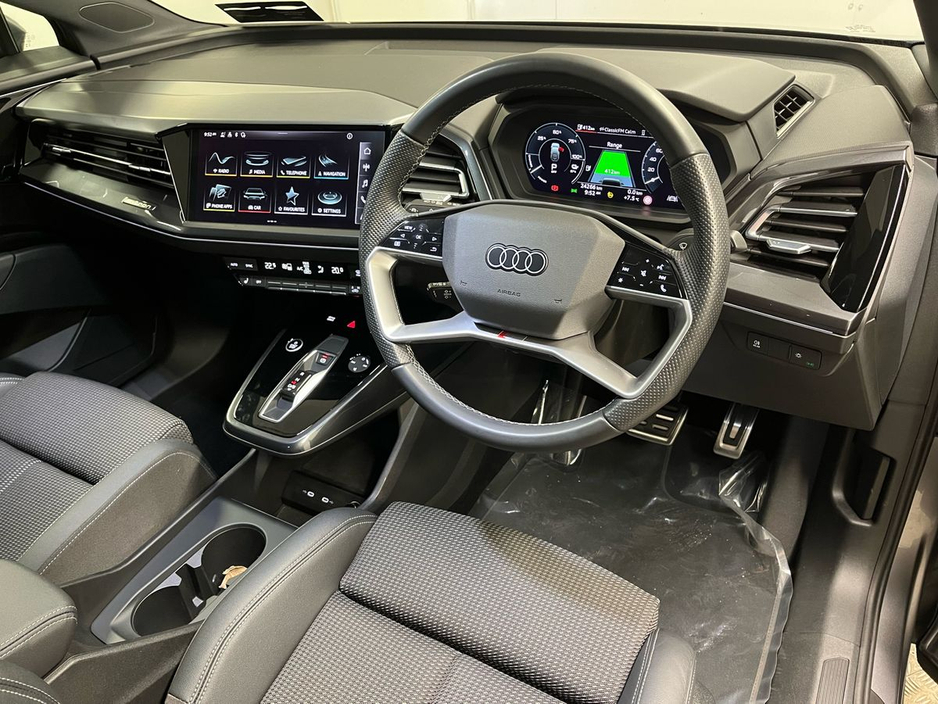 2023 Audi Q4 e-tron S-Line 40 82kWh 204BHP - Reversing Camera - Sat Nav - Climate Control - Heated Seats - Keyless Start - Apple CarPlay/Android Auto €34,450