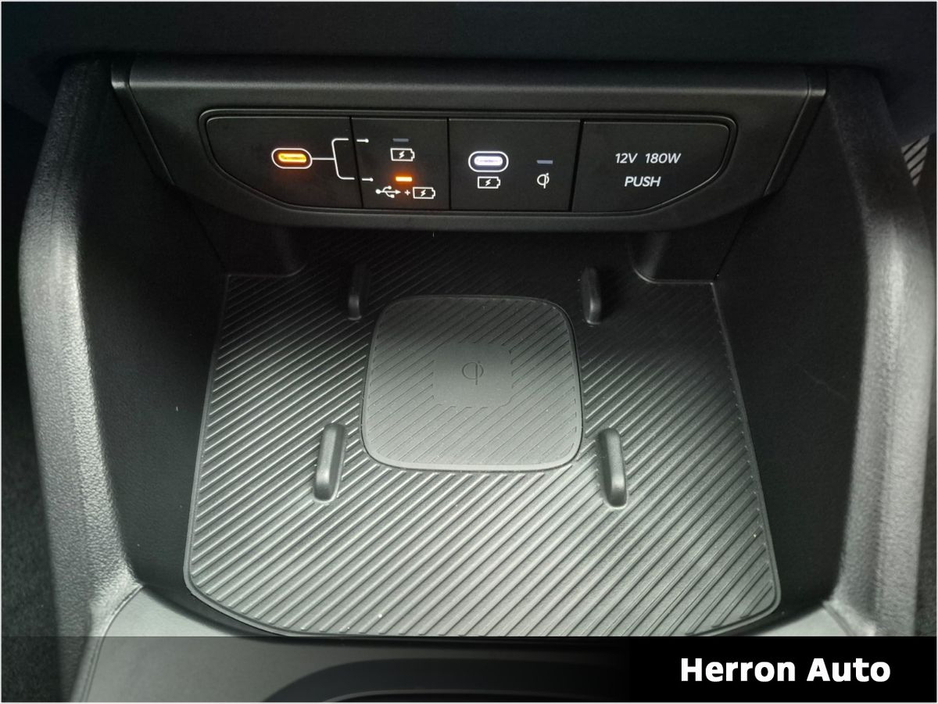 2026 Kia K4 - image 14