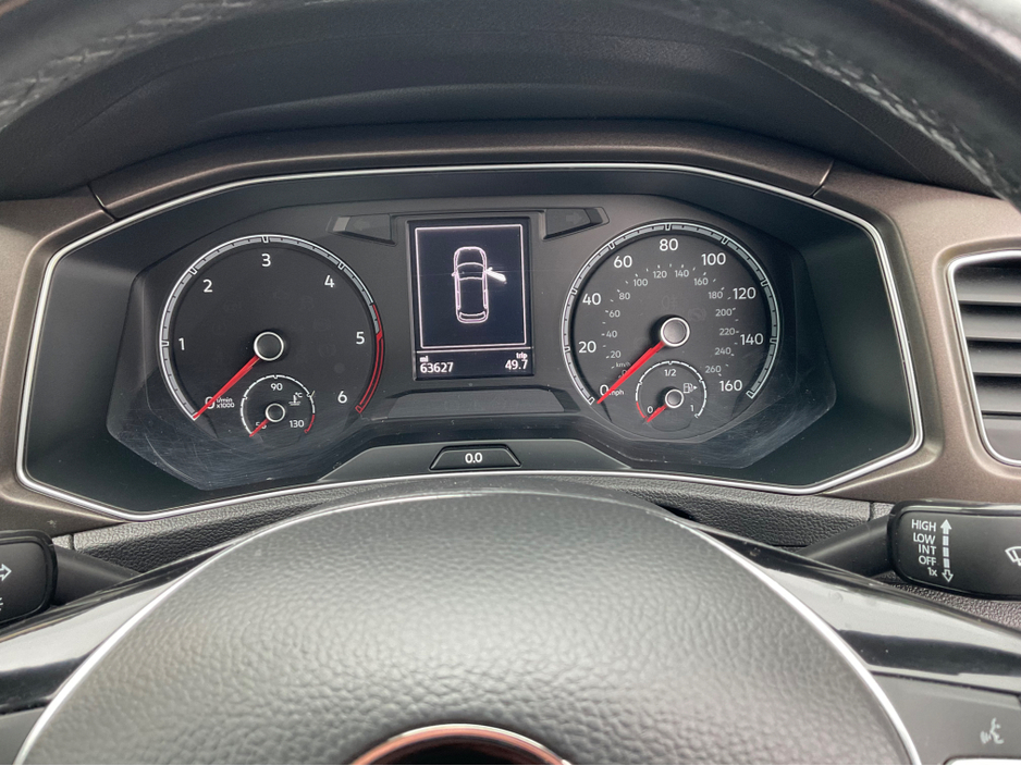 2019 Volkswagen T-Roc - image 11