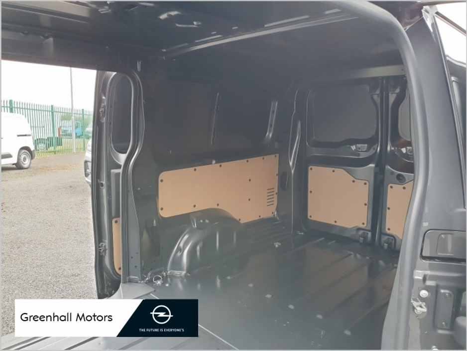 2026 Opel Vivaro - image 9