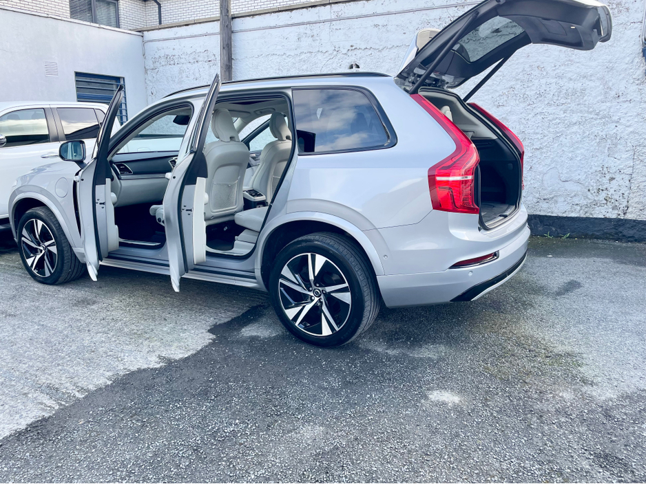 2023 Volvo XC90 - image 31
