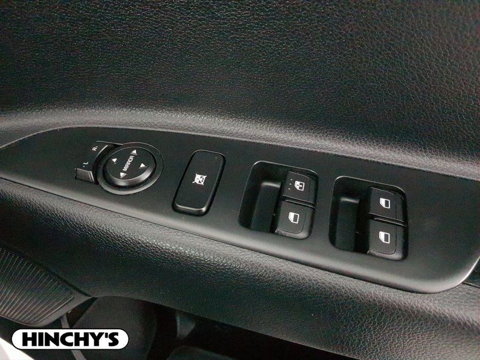 2023 Kia Rio - image 20