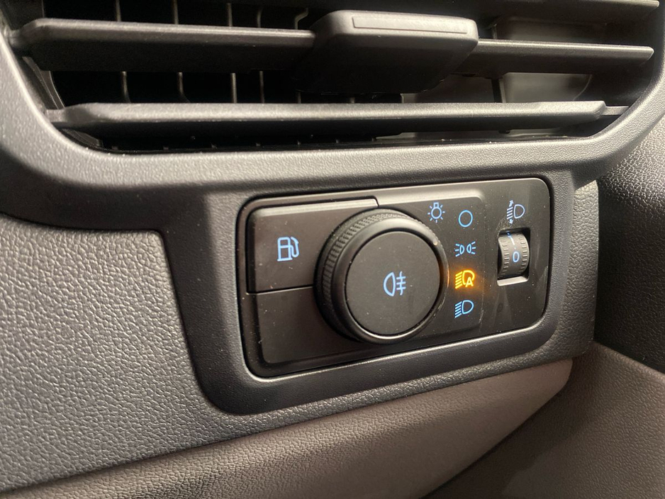 2025 Ford Transit Custom - image 14