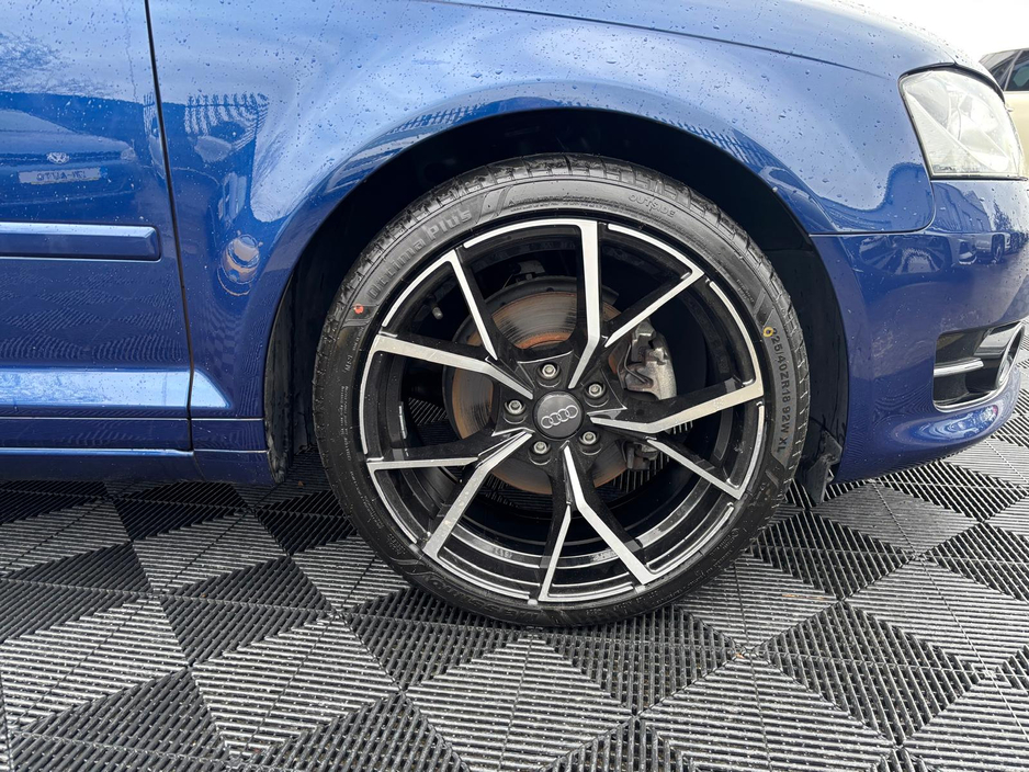 2012 Audi A3 - image 3