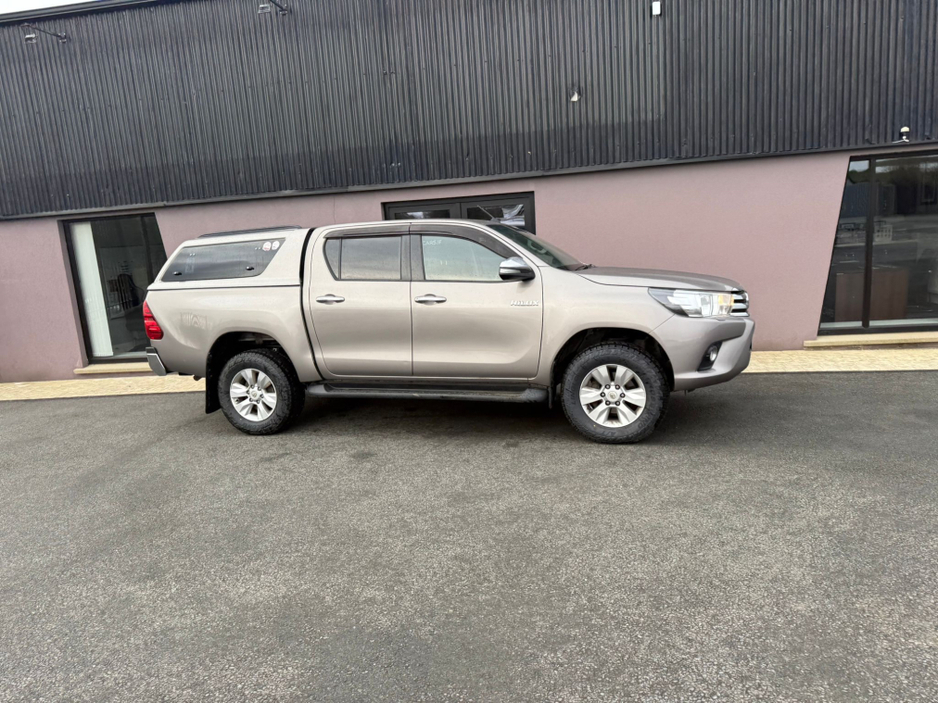 2018 Toyota Hilux - image 8
