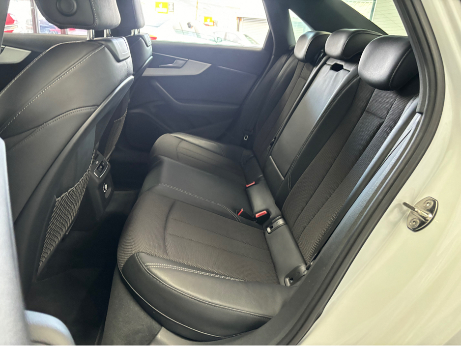 2017 Audi A4 - image 15