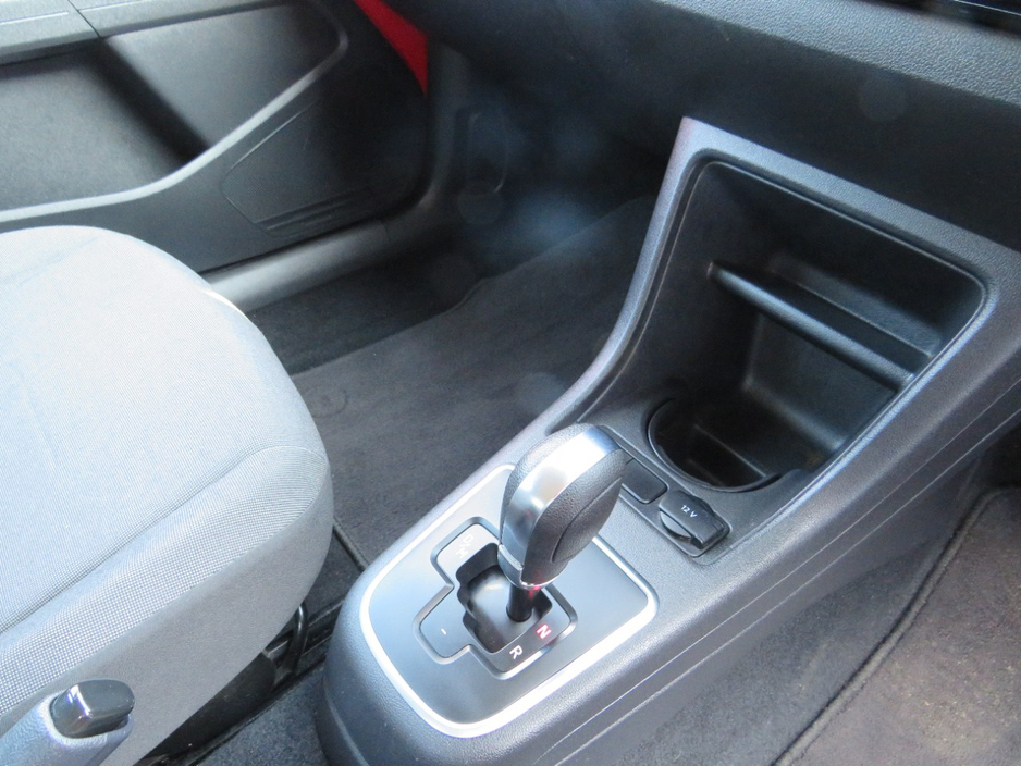 2014 Volkswagen up! - image 13