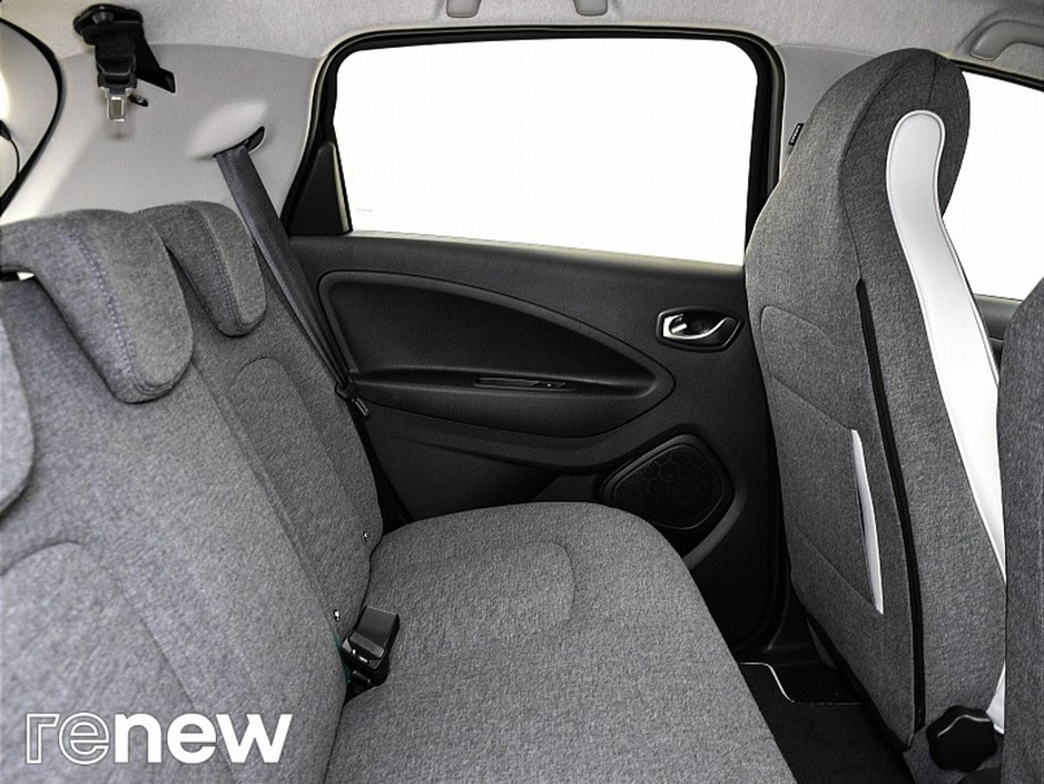 2021 Renault Zoe - image 13