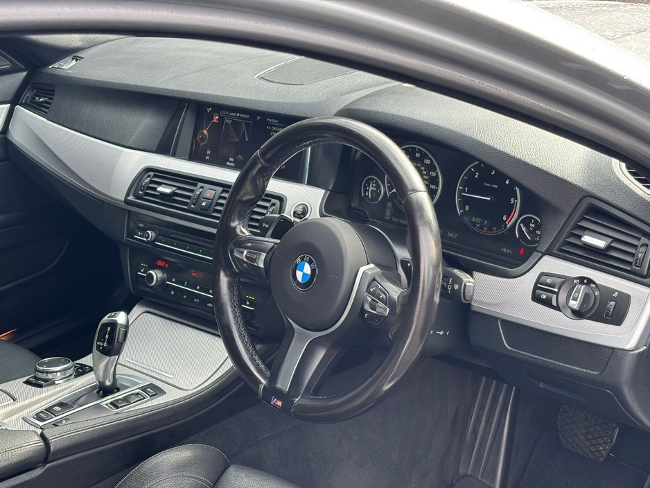 2016 BMW 5 Series - image 14