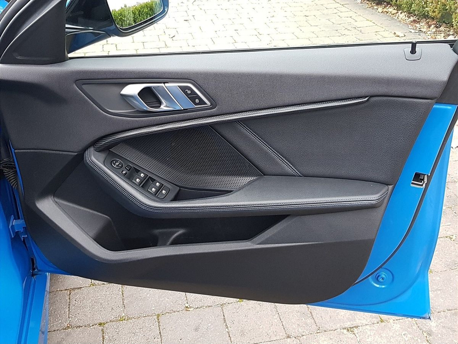 2020 BMW 1 Series - image 21