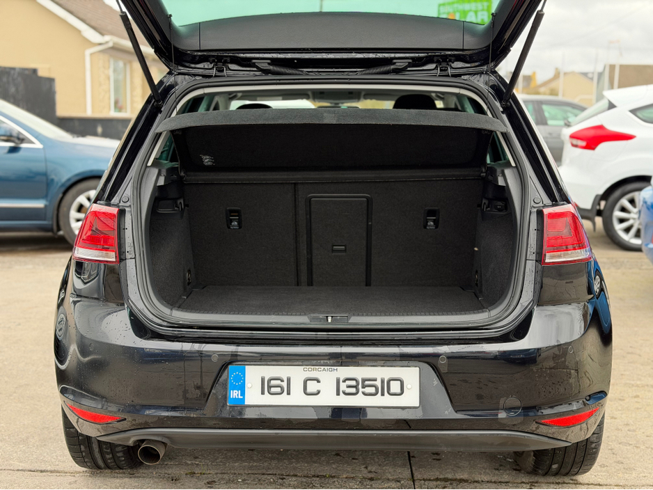 2016 Volkswagen Golf - image 11