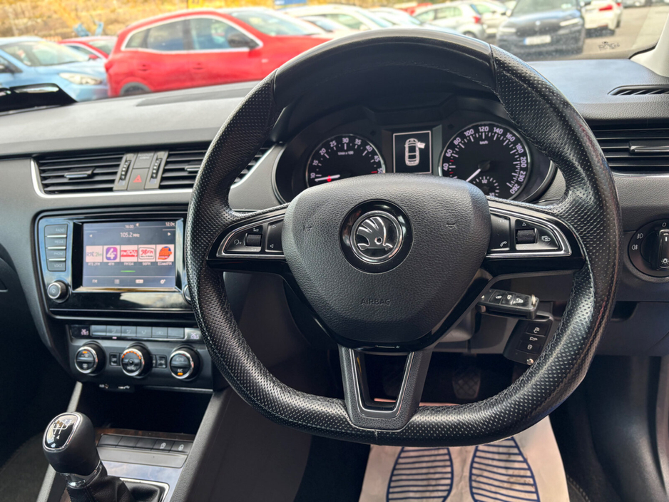 2016 Skoda Octavia - image 5