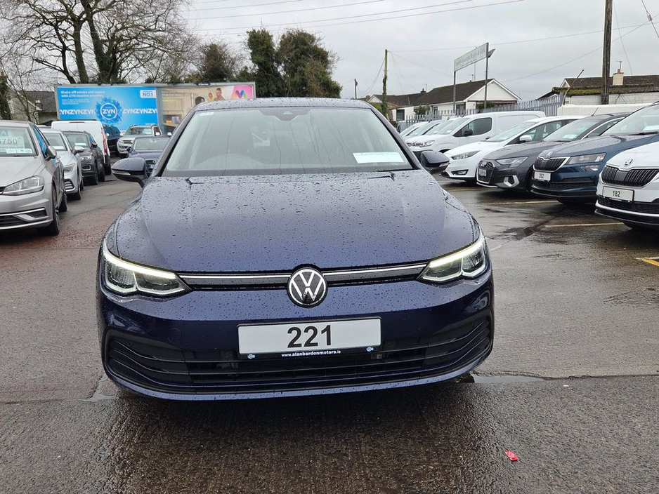 2022 Volkswagen Golf LIFE TDI €25,950