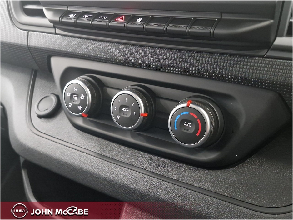 2026 Nissan Primastar - image 21