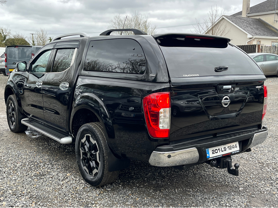 2020 Nissan Navara - image 5