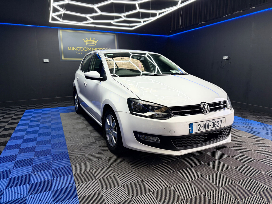 2012 Volkswagen Polo - image 3