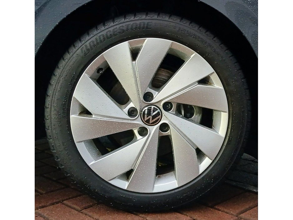 2025 Volkswagen Golf Edition 75 2.0TDI 116HP *PARK ASSIST, ANDROID AUTO/APPLE CARPLAY & MUCH MORE!* €35,995