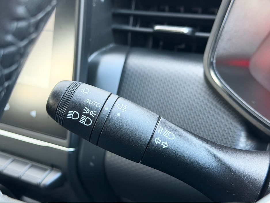 2023 Renault Clio 1.0 Petrol Automatic | AA approved | One owner Irish car | Full history | 2 Year Renault Warranty | Sold serviced and valeted with full Motor History check supplied. €16,999