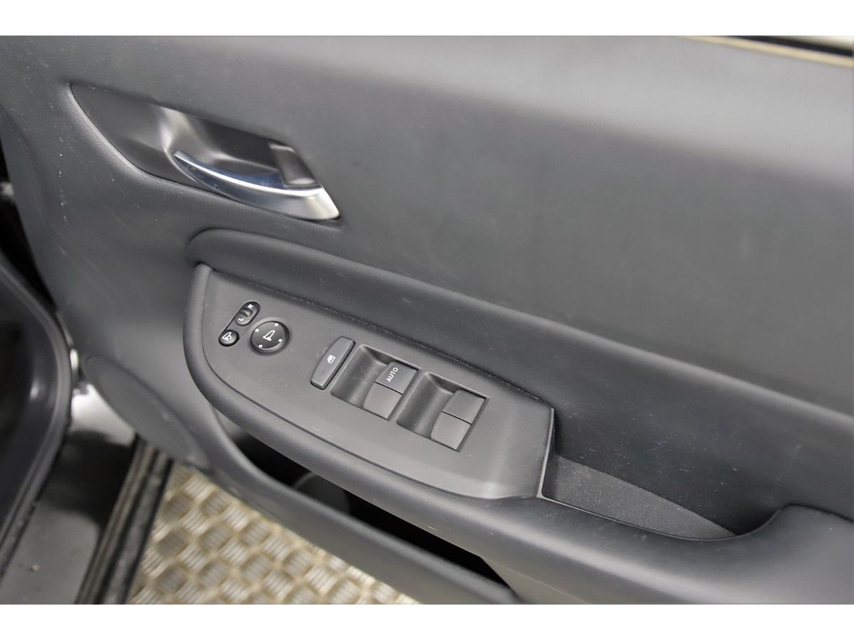 2021 Honda Fit 1.5 HEV E-CVT *9"ANDROID CAR PLAYER*PARK SENSORS*