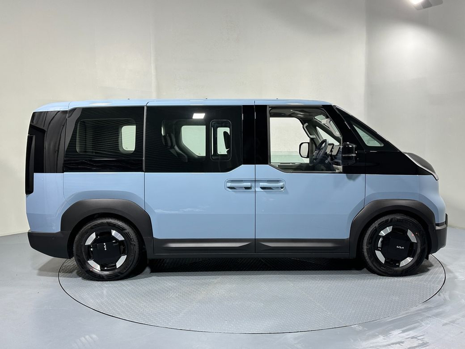 2026 Kia PV5 - image 8