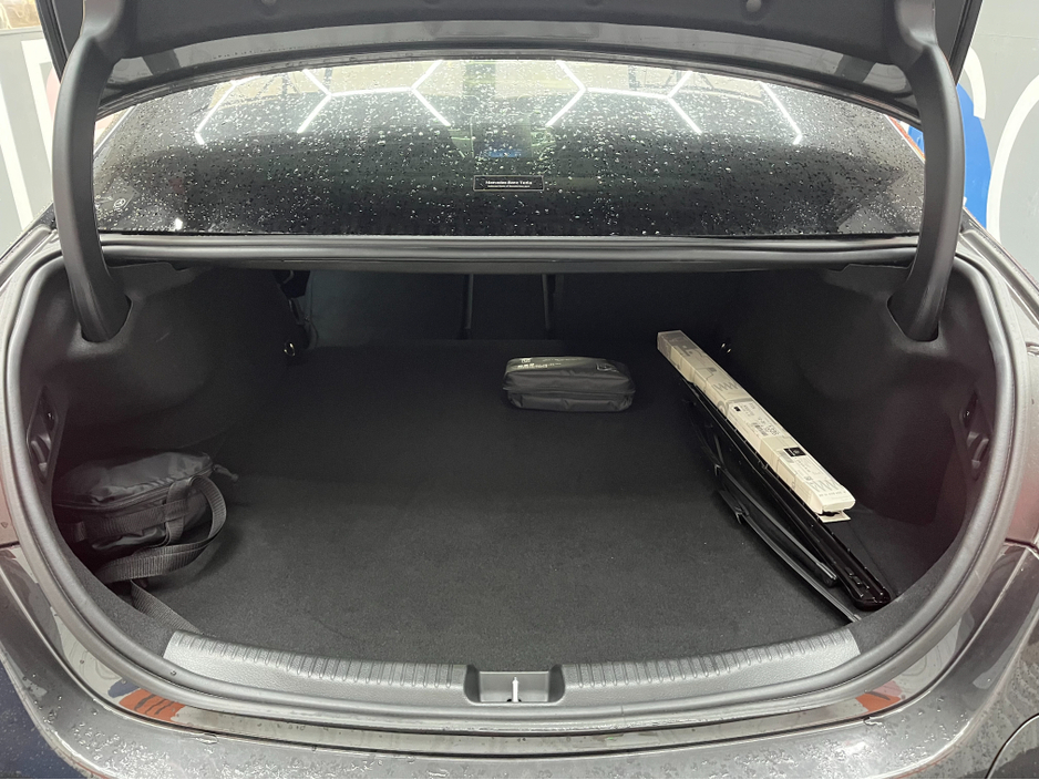 2024 Mercedes-Benz C Class €54950 2024 MERCEDES-BENZ C350E SPORTS 2.0 AUTOMATIC / CRUISE CONTROL / 360° PARKING CAMERA / ELECTRIC MEMORY & HEATED SEATS / PADDLE SHIFTERS / PANORAMIC SUNROOF / AMBIENT LIGHTS €54,950