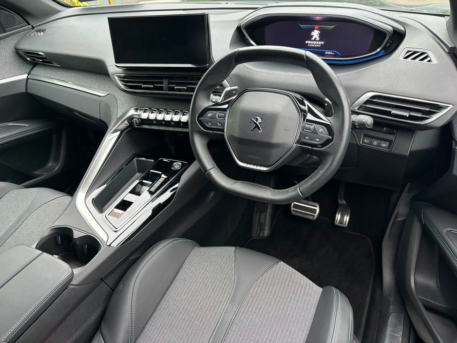 2023 Peugeot 3008 ALLURE PREMIUM+ €29,995