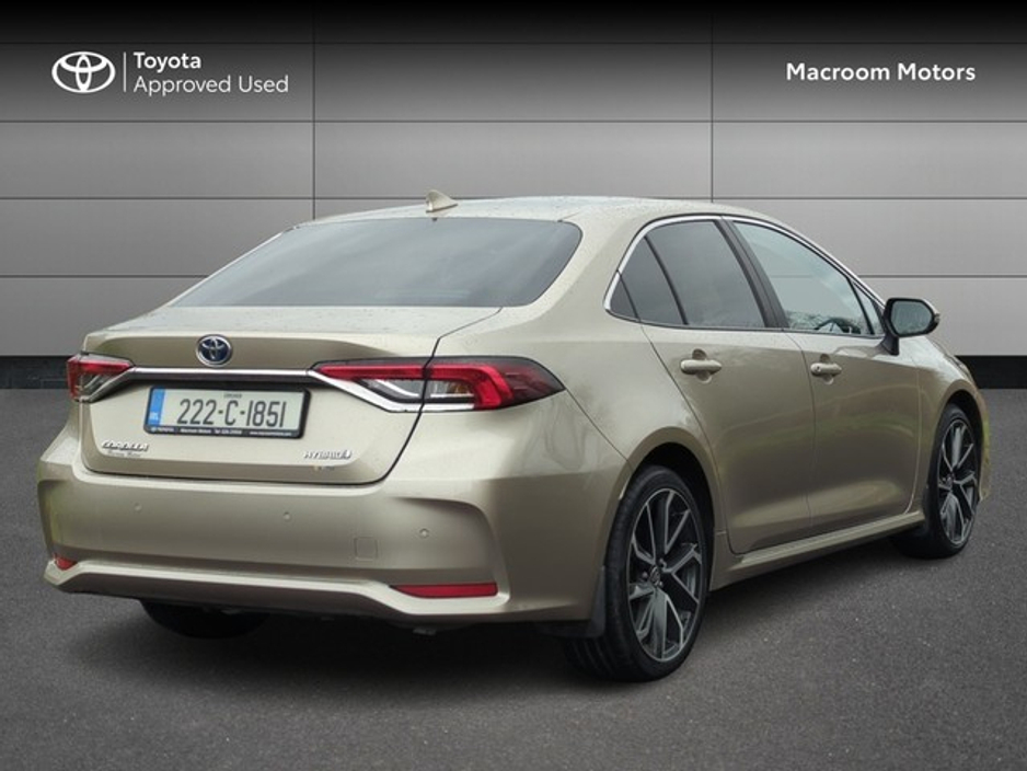 2022 Toyota Corolla - image 2