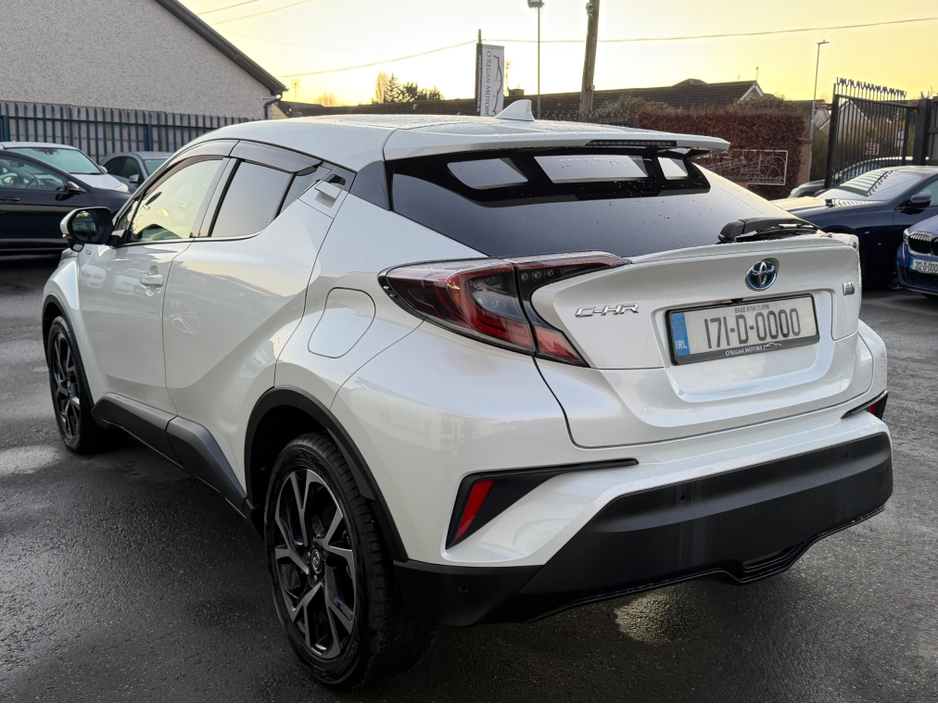 2017 Toyota C-HR (171) 1.8 HYBRID SPORT AUTO €19,450