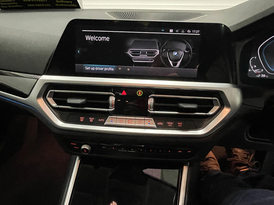 2022 BMW 3 Series  €23,995