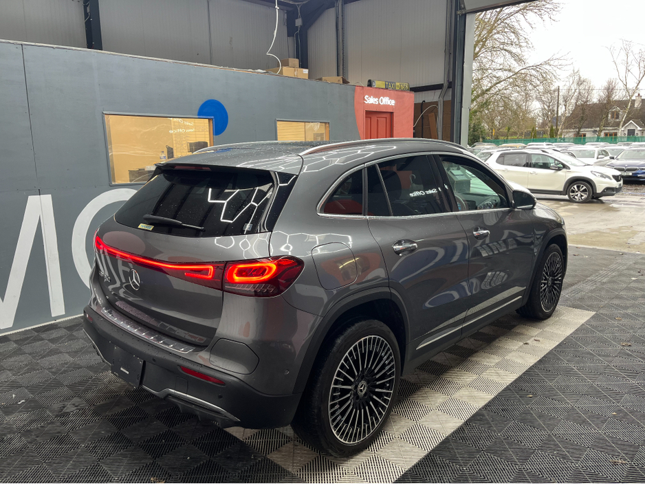 2021 Mercedes-Benz EQA - image 2