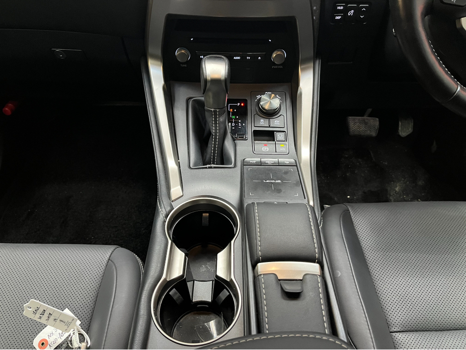 2019 Lexus NX 300 h - image 23