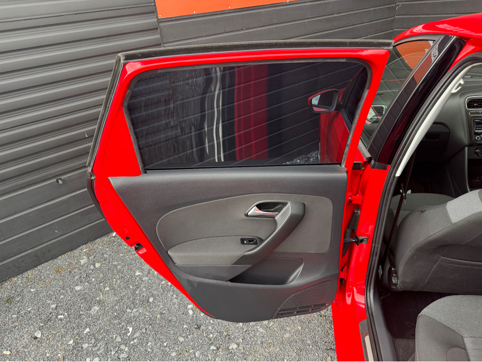 2012 Volkswagen Polo - image 15