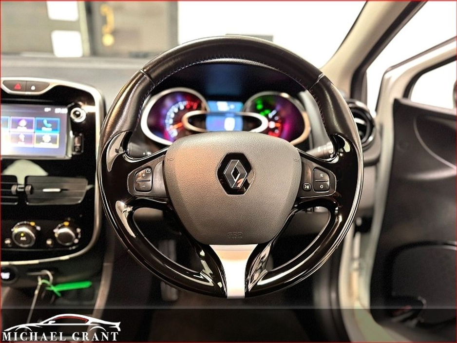 2016 Renault Clio 1.2 PETROL 16V 75 DYNAMIQUE NAV ONLY 71KM IRISH CAR €11,950