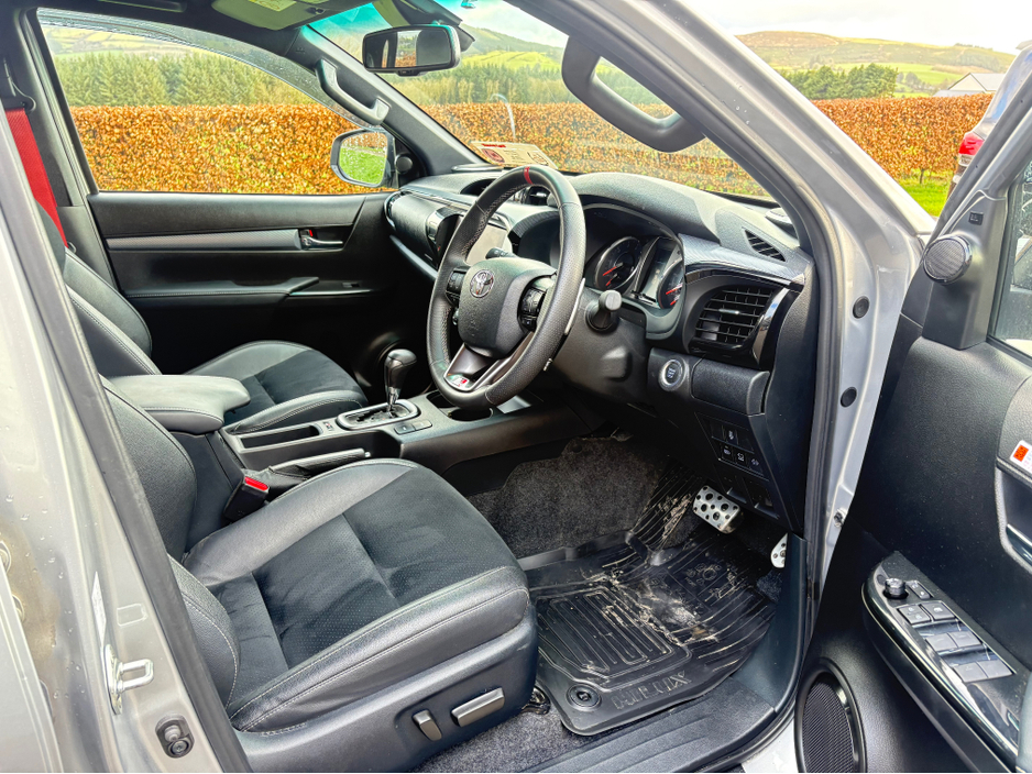 2025 Toyota Hilux 2.8 GR SPORT II