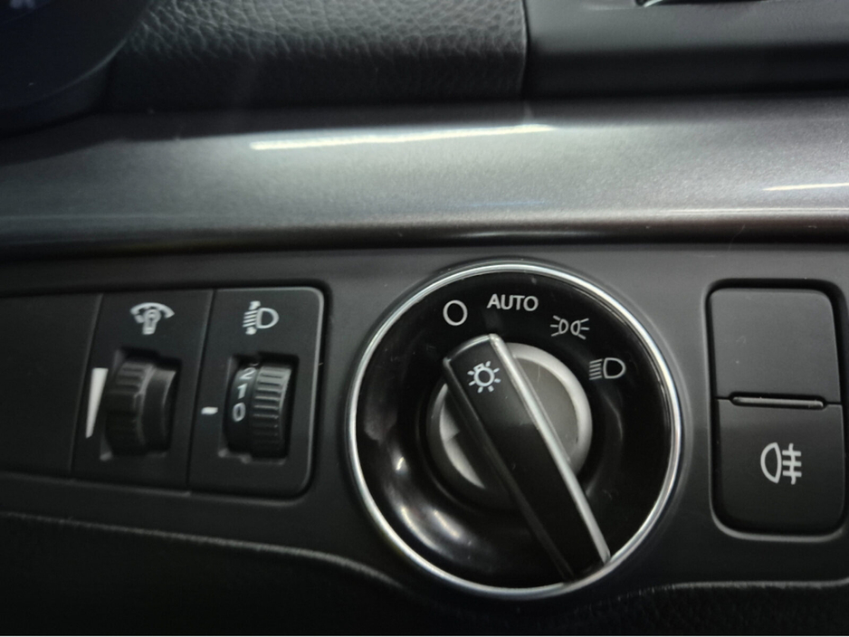 2018 Hyundai i40 - image 11