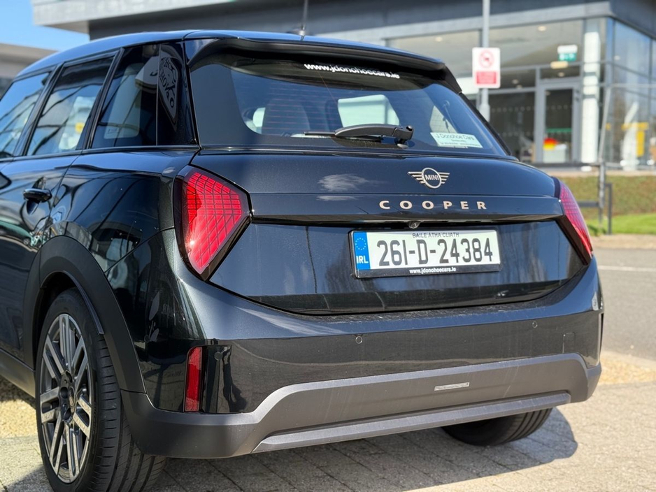 2026 MINI Hatch - image 12