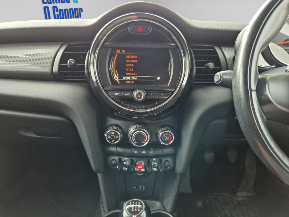 2018 MINI Cooper D - image 14