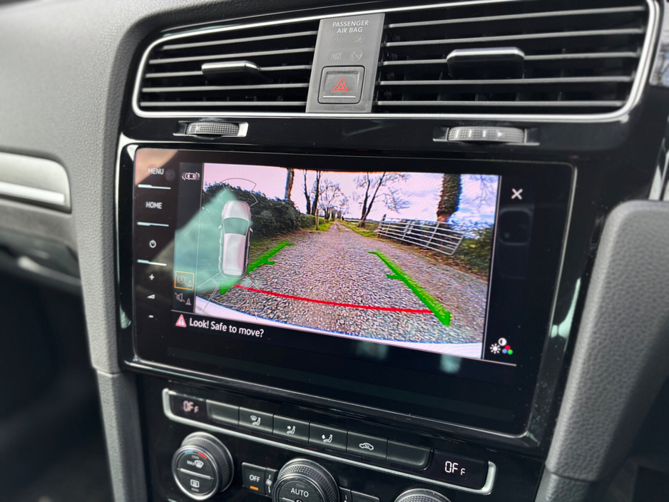 2018 Volkswagen Golf - image 29