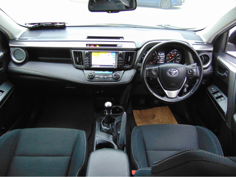 2016 Toyota Rav4 - image 16