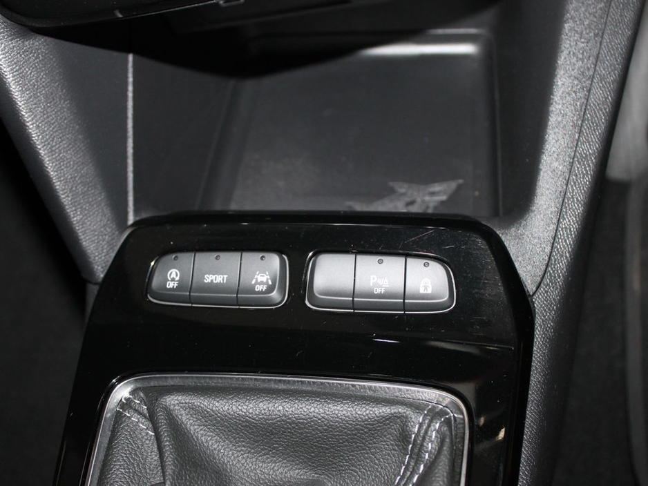 2022 Opel Mokka - image 21