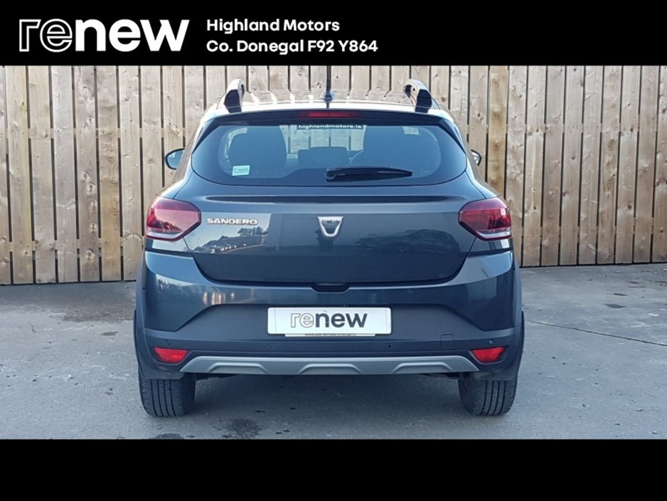2022 Dacia Sandero Stepway - image 10